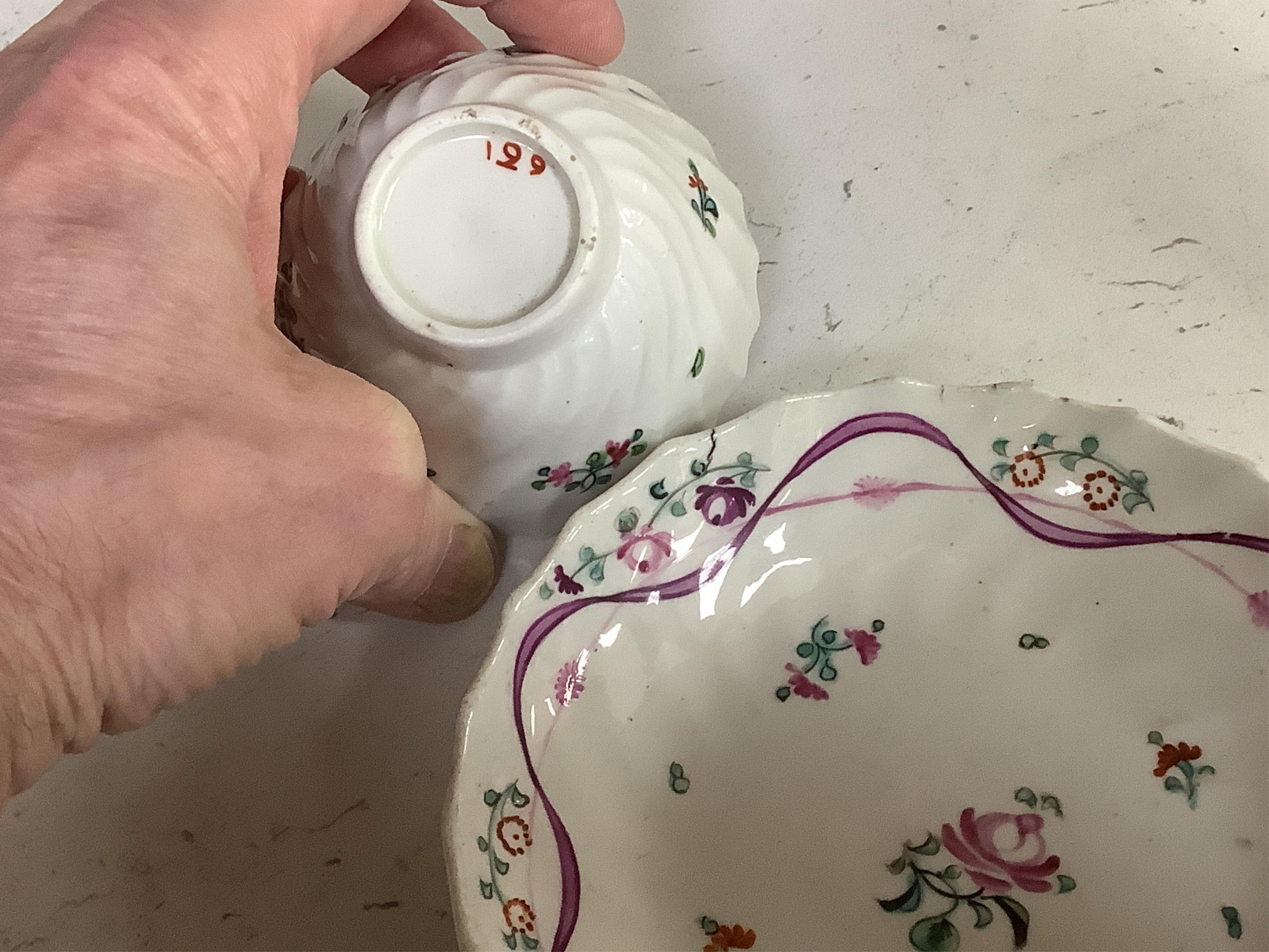 Nine pieces of 18th century New Hall, tea bowls and saucers etc